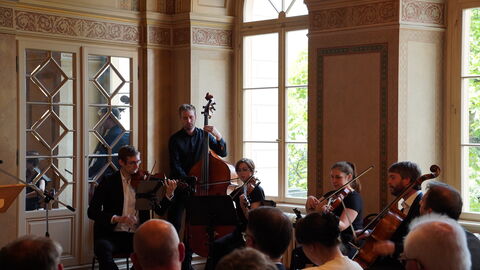 Begrüßung mit Musik durch KAMEL, das Kammermusikensemble Laubenheim Begrüßung mit Musik durch KAMEL, das Kammermusikensemble Laubenheim